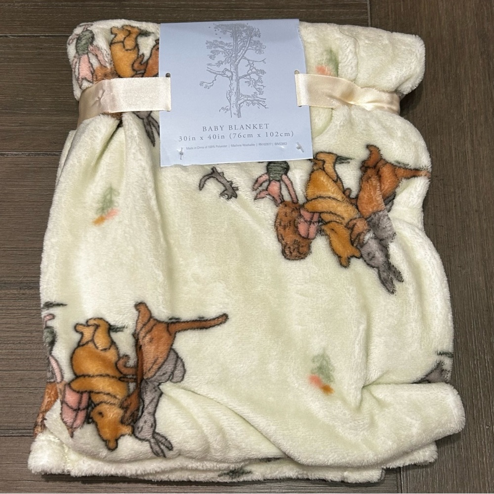 Classic Winnie the Pooh Baby Blanket - Picture 2 of 5